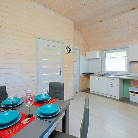Malibu Lodge *